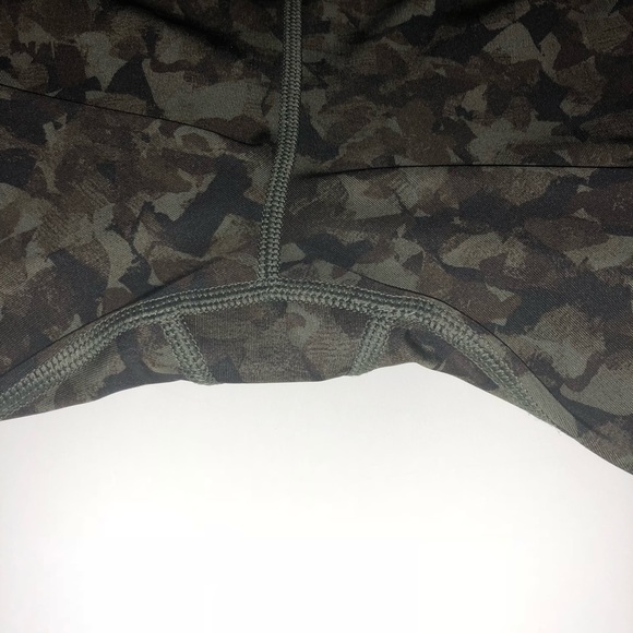 Lululemon Run: Top Speed Crop - Picture 5 of 6